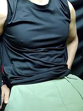 chocolate alone online show from 11-15-25, 07:23