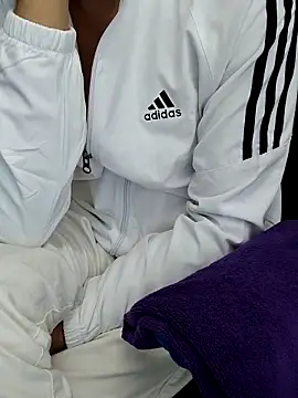 chocolate alone online show from 10-24-25, 07:29