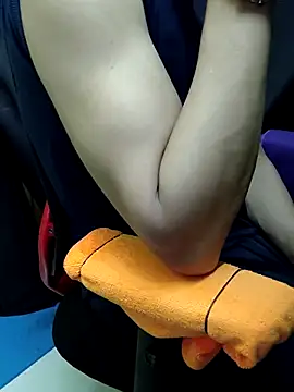 chocolate alone online show from 11-01-25, 05:51