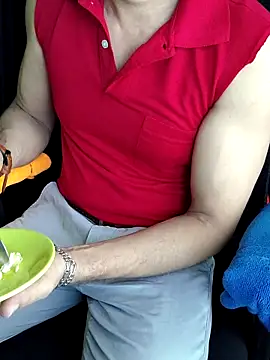 chocolate alone online show from 10-16-25, 06:43