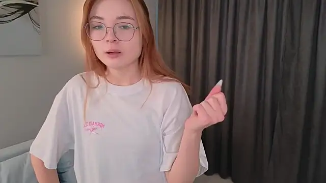 Susan Gardner online show from 10-22-25, 06:02