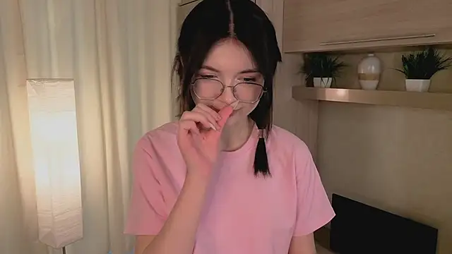 Susan Gardner online show from 11-21-25, 06:12