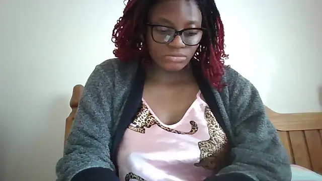 SexyGemBeautyX online show from 12-21-25, 02:52