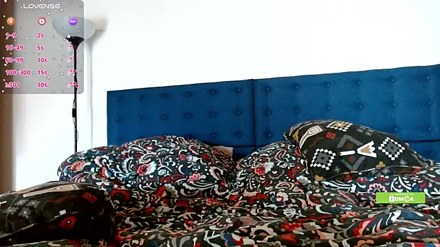 Snapshot of MariaHoward chatting on 09-19-25, 08:18 MariaHoward online show from 09-19-25, 08:18