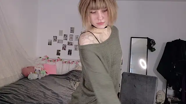 KikiMoor online show from 05-26-26, 10:24