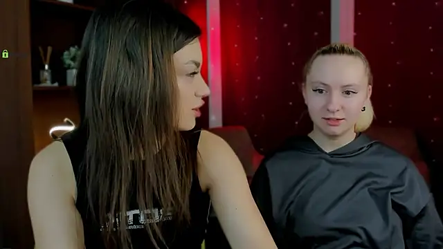 Snapshot of mila_glow1 chatting on 02-04-26, 06:19 mila glow1 online show from 02-04-26, 06:19