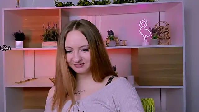 mila glow1 online show from 11-11-25, 12:33