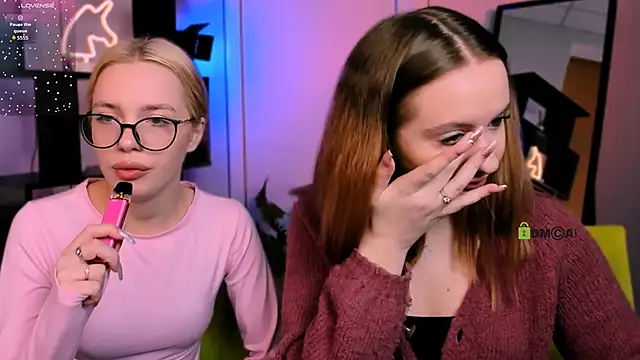 mila glow1 online show from 11-23-25, 09:19