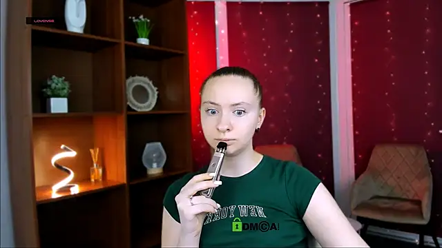 mila glow1 online show from 12-02-25, 06:26