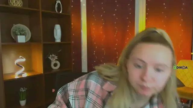 mila glow1 online show from 05-02-26, 06:46