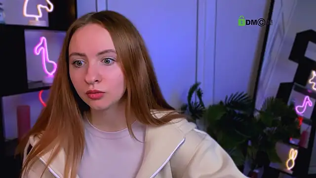 mila glow1 online show from 09-28-25, 08:43