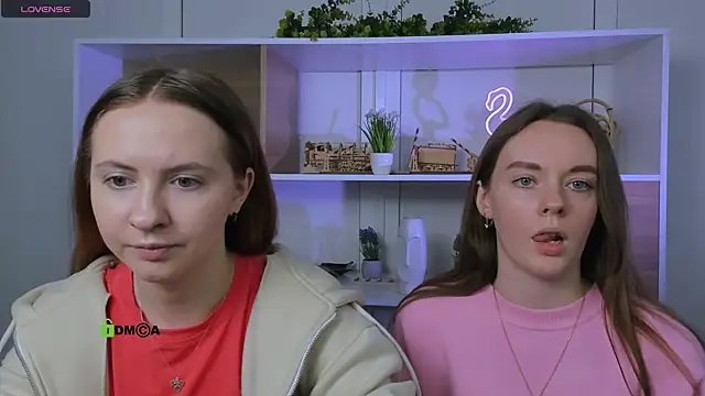 mila glow1 online show from 10-10-25, 08:37