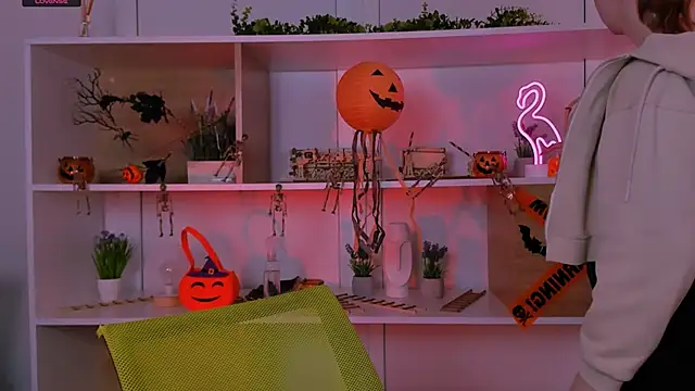 mila glow1 online show from 11-03-25, 05:45