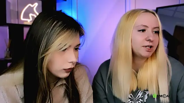 Snapshot of mila_glow1 chatting on 01-18-26, 07:17 mila glow1 online show from 01-18-26, 07:17