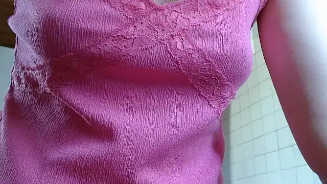 Snapshot of LorraineOSun chatting on 06-22-26, 10:12 LorraineOSun online show from 06-22-26, 10:12