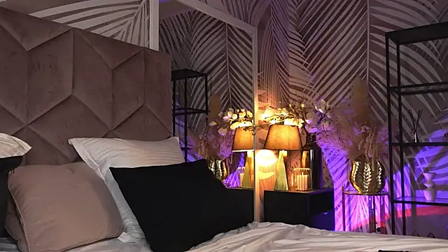 EvaRhea online show from 04-07-26, 02:57