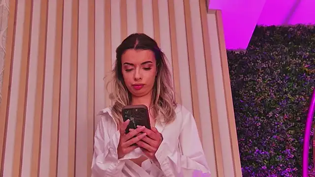 LollyShine online show from 11-21-25, 07:24