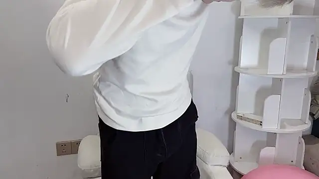 xiaoyang5200 online show from 03-25-26, 12:04