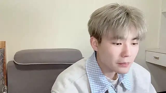 xiaoyang5200 online show from 01-18-26, 03:37