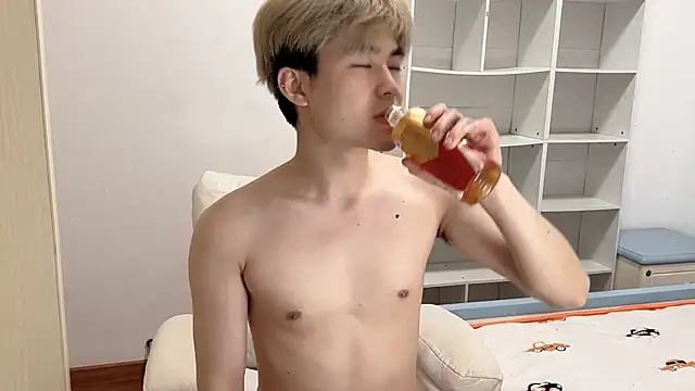 xiaoyang5200 online show from 03-28-26, 10:38