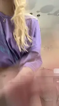 LunaMillie online show from 12-22-25, 10:48