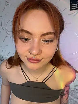 LunaMillie online show from 02-24-26, 09:32