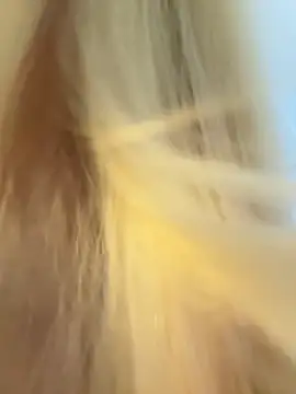 LunaMillie online show from 11-04-25, 08:29