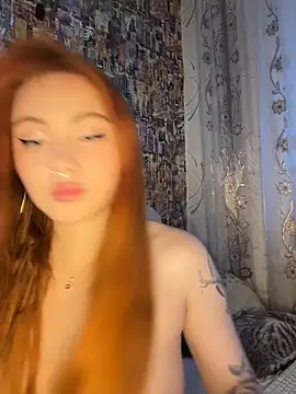 LunaMillie online show from 04-06-26, 01:56