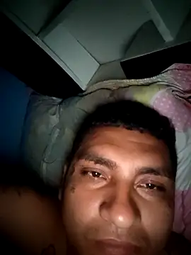 Snapshot of Maratattoo22 chatting on 01-15-26, 01:14 Maratattoo22 online show from 01-15-26, 01:14