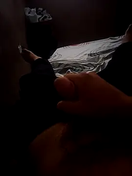 Snapshot of Maratattoo22 chatting on 11-23-25, 08:24 Maratattoo22 online show from 11-23-25, 08:24