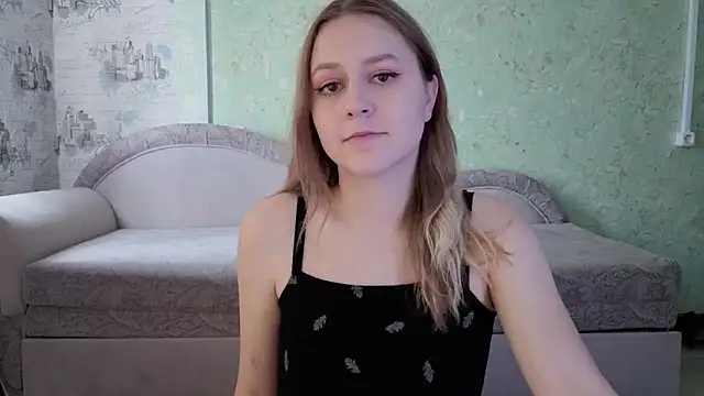 Snapshot of ShyMistery chatting on 10-13-25, 11:01 ShyMistery online show from 10-13-25, 11:01