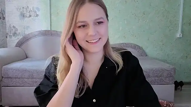 Snapshot of ShyMistery chatting on 10-14-25, 08:48 ShyMistery online show from 10-14-25, 08:48