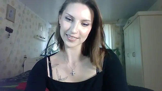 RuxaShade online show from 09-29-25, 12:22