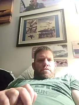 Snapshot of Iceman198244 chatting on 10-21-25, 12:26 Iceman198244 online show from 10-21-25, 12:26