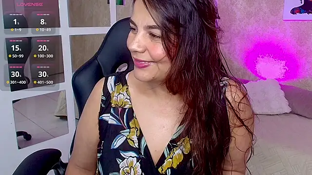 Snapshot of SecretObsession_Eup chatting on 10-16-25, 03:37 SecretObsession Eup online show from 10-16-25, 03:37