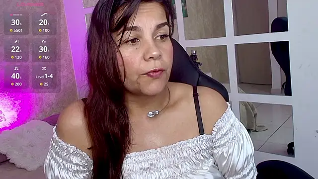 Snapshot of SecretObsession_Eup chatting on 10-15-25, 03:38 SecretObsession Eup online show from 10-15-25, 03:38