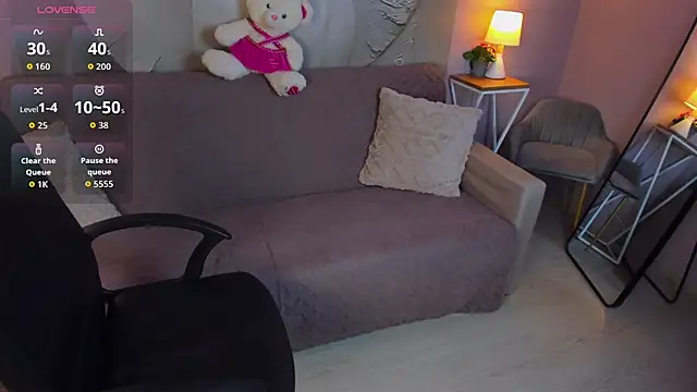 Snapshot of SandraEleson chatting on 02-22-26, 04:04 SandraEleson online show from 02-22-26, 04:04