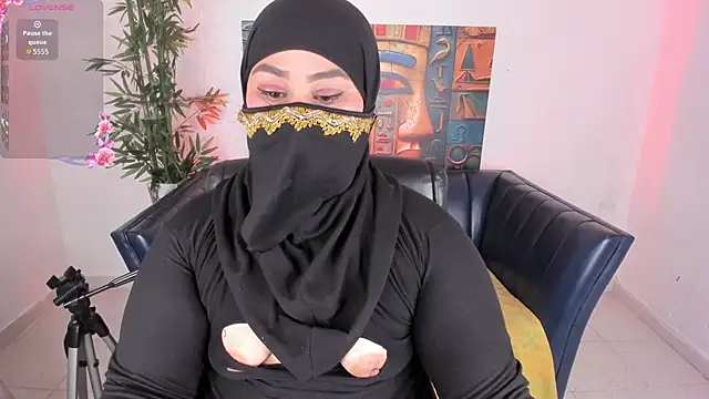 samanee konn online show from 12-19-25, 07:05