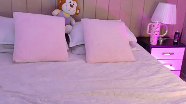 Snapshot of bunny_nicolle chatting on 07-19-26, 12:08 bunny nicolle online show from 07-19-26, 12:08