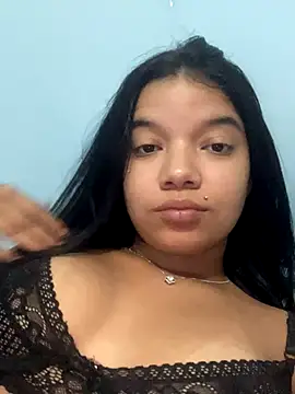 Snapshot of lola_bn chatting on 09-19-25, 03:27 lola bn online show from 09-19-25, 03:27