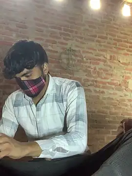 Snapshot of uniquesexyboy5689 chatting on 02-12-26, 06:13 uniquesexyboy5689 online show from 02-12-26, 06:13