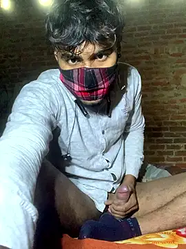 Snapshot of uniquesexyboy5689 chatting on 01-17-26, 11:47 uniquesexyboy5689 online show from 01-17-26, 11:47