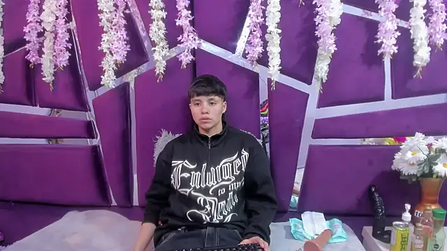 Bruno Cruzz online show from 12-16-25, 02:38