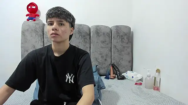 Bruno Cruzz online show from 05-22-26, 01:58
