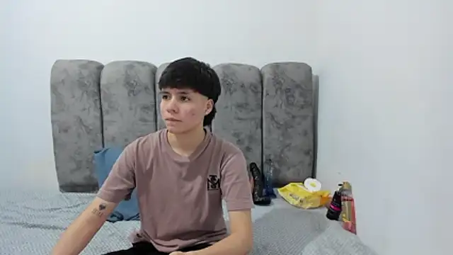 Bruno Cruzz online show from 03-29-26, 02:46