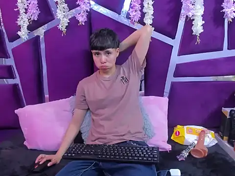 Bruno Cruzz online show from 11-15-25, 02:26