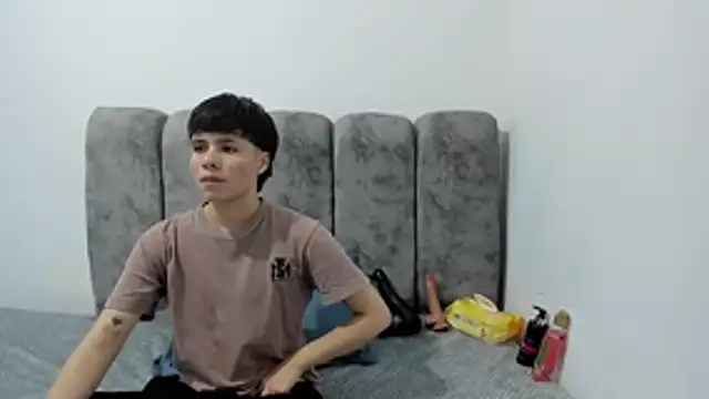 Bruno Cruzz online show from 03-27-26, 02:42