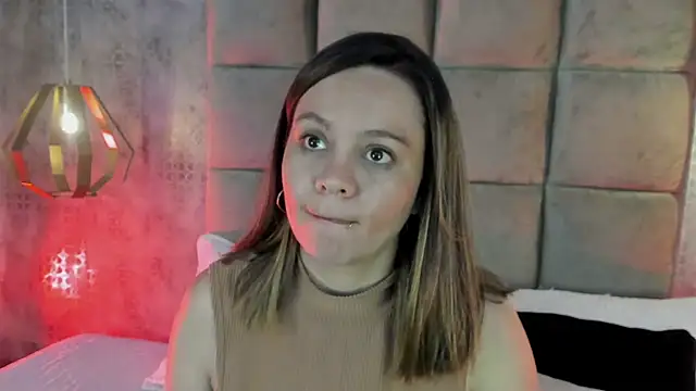 Sky Junne online show from 01-18-26, 05:38