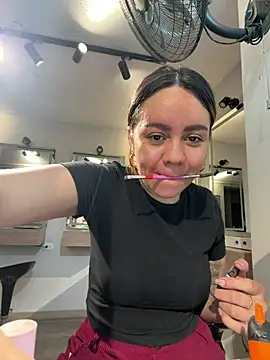 Sky Junne online show from 02-27-26, 01:55