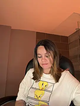 Sky Junne online show from 03-09-26, 05:38